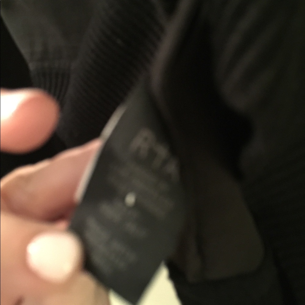 Beautiful R + A silk top - Picture 4 of 6